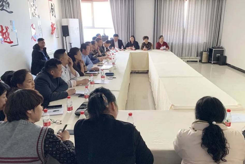 如何在抖音上约同城女孩服务
